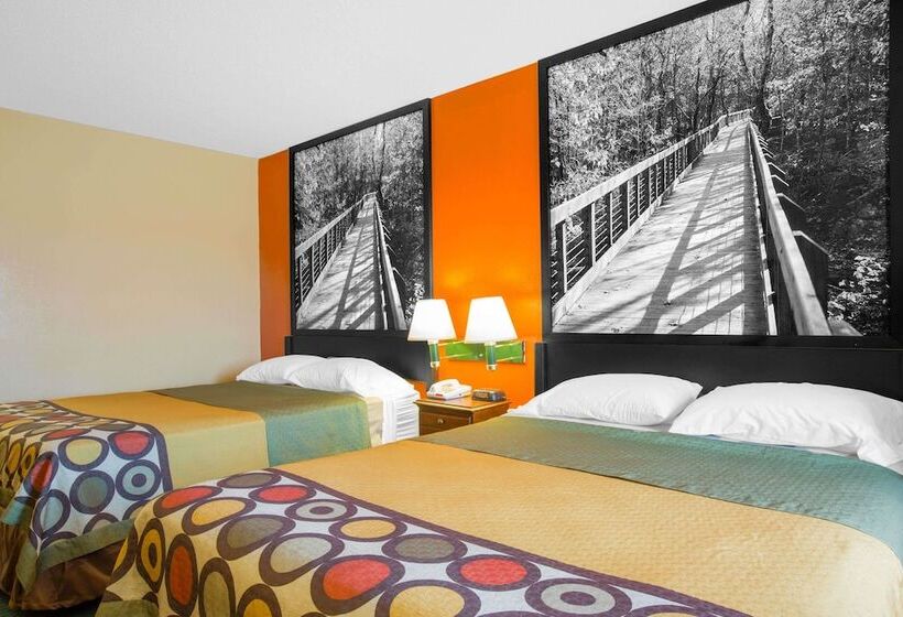 汽车旅馆 Super 8 By Wyndham Talladega Al