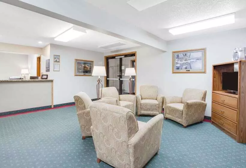 汽车旅馆 Super 8 By Wyndham Oelwein