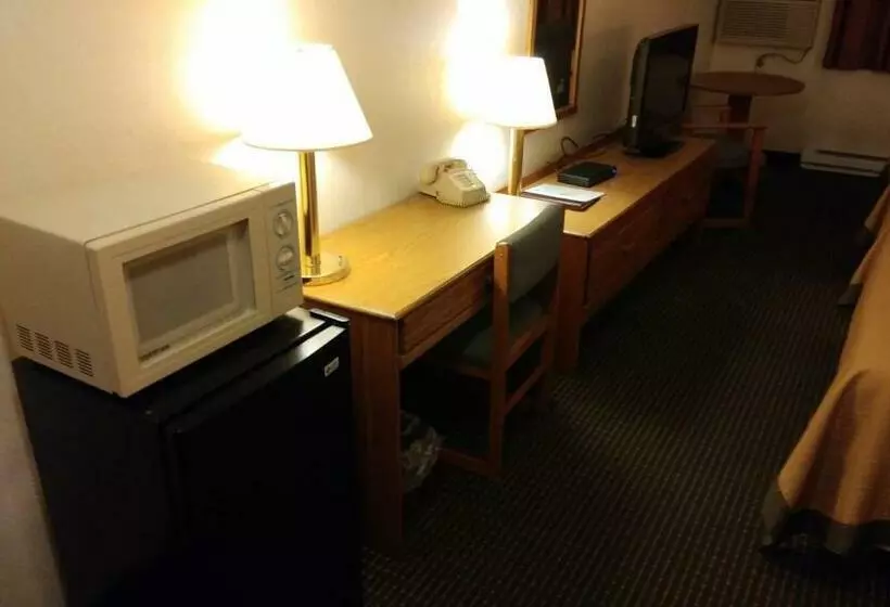 汽车旅馆 Wautoma Inn