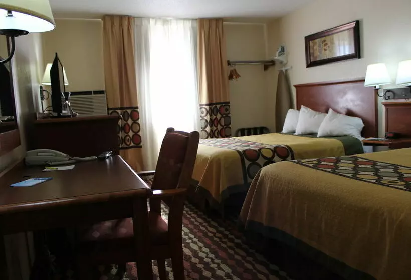 מוטל Super 8 By Wyndham Grand Forks