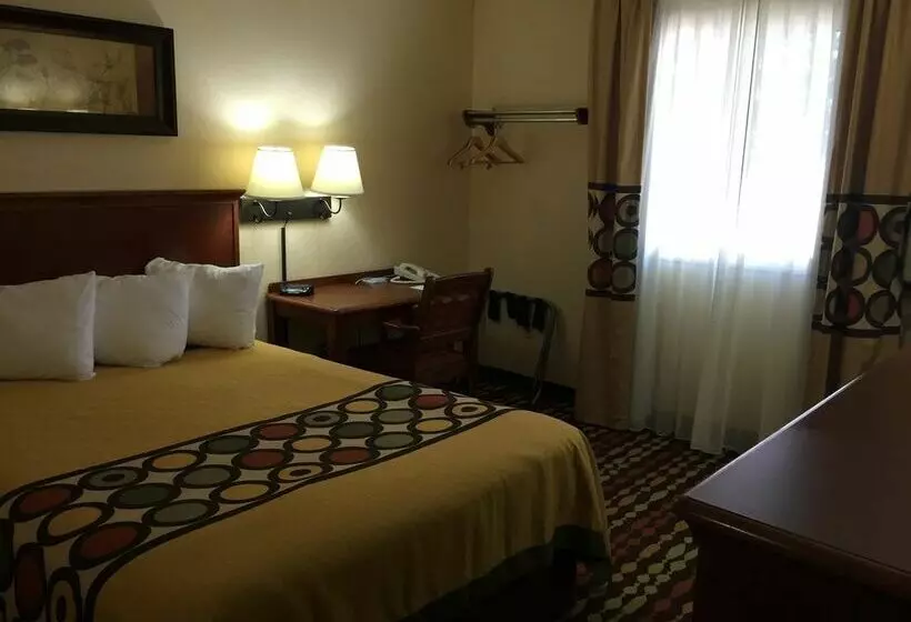 מוטל Super 8 By Wyndham Grand Forks