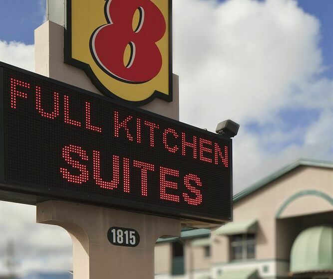 Мотель Super 8 By Wyndham Kissimmee