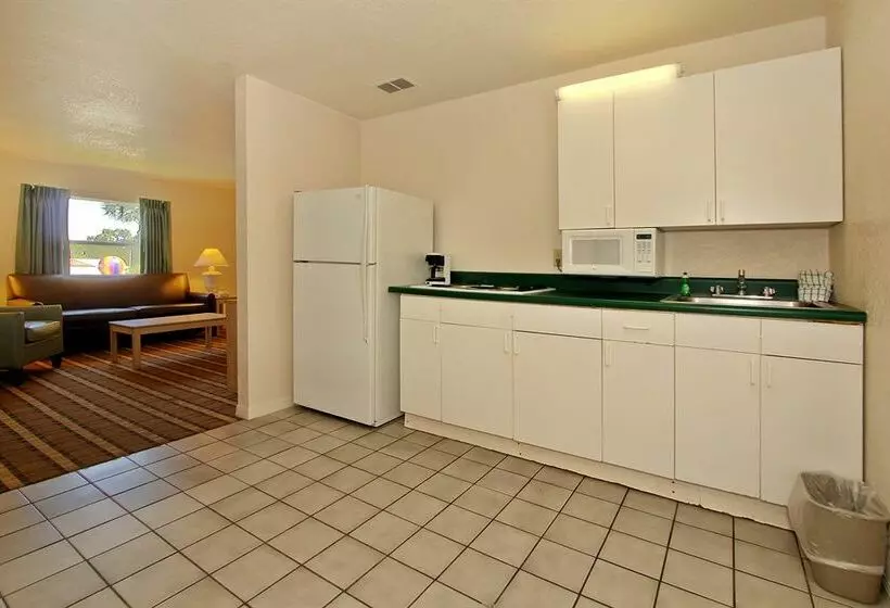 모텔 Super 8 By Wyndham Kissimmee