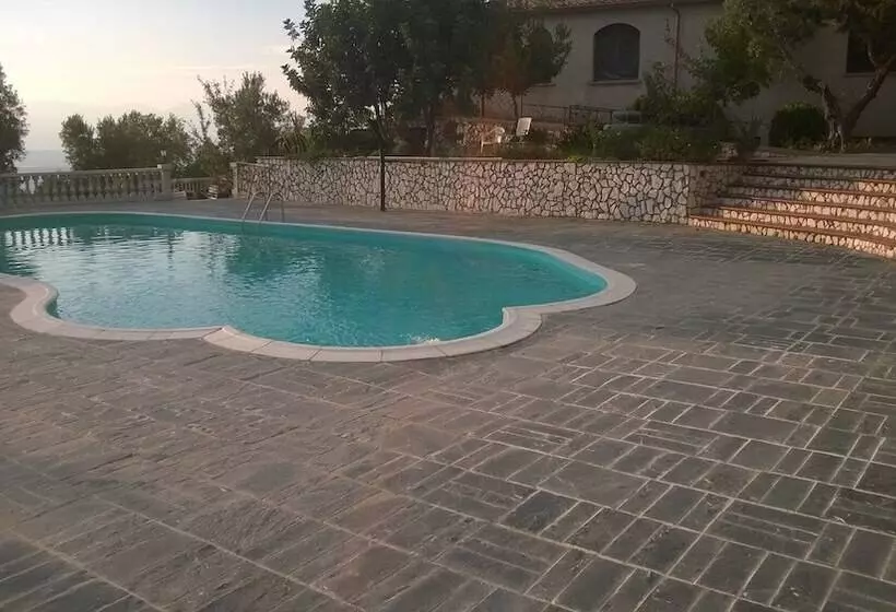 Aamiaismajoitus (B&B) Agriturismo Vemi