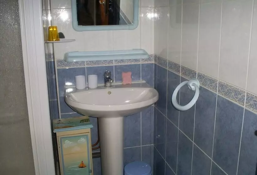 Aamiaismajoitus (B&B) Chambres D Hotes Les Champs Queneux