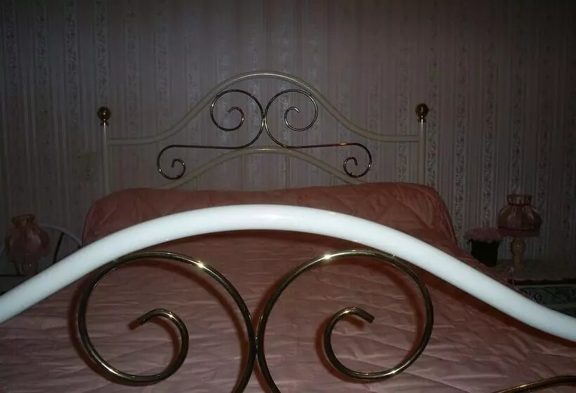 Aamiaismajoitus (B&B) Chambres D Hotes Les Champs Queneux