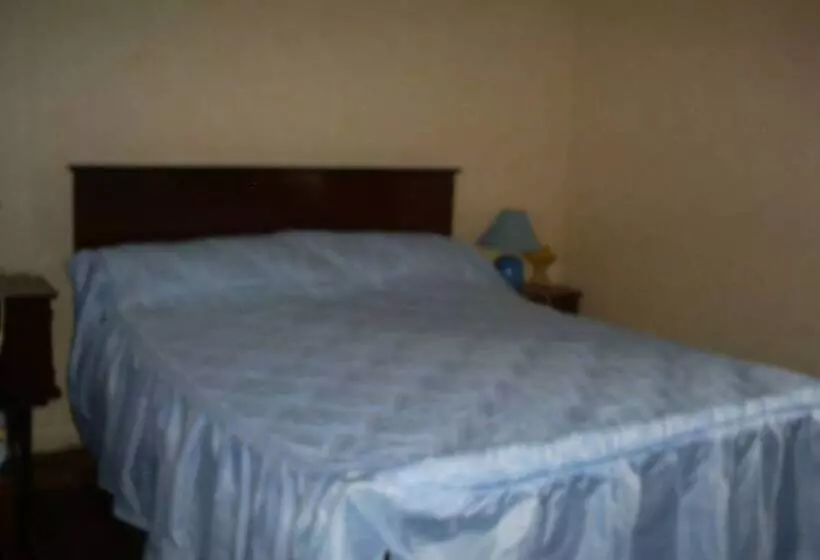 Aamiaismajoitus (B&B) Chambres D Hotes Les Champs Queneux