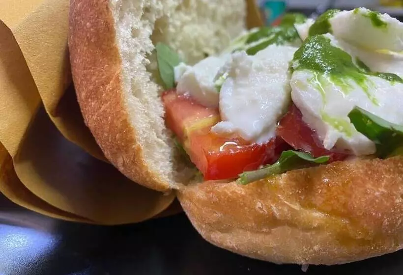 ベッドアンドブレックファースト Il Nuraghe Del Lago Coghinas