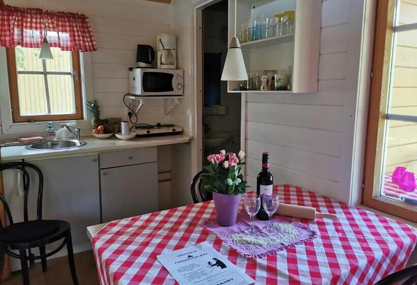 Frederiksværk Camping & Hostel