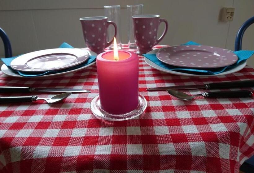 Frederiksværk Camping & Hostel