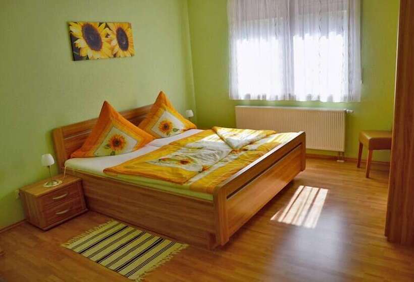 Отель Appartementhaus Blütenzauber