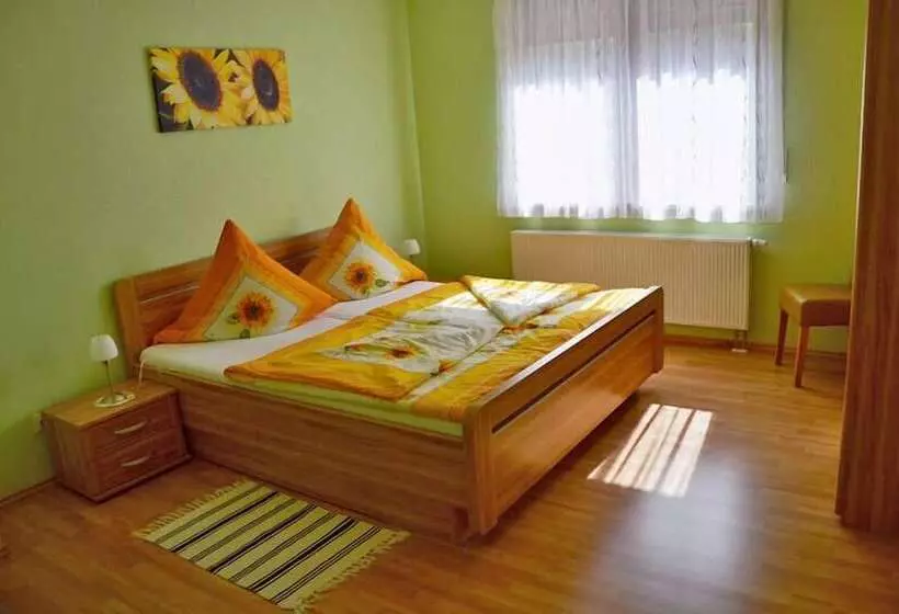 Hotelli Appartementhaus Blütenzauber