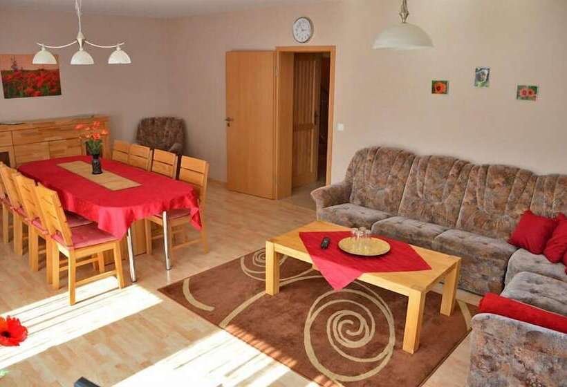 Отель Appartementhaus Blütenzauber