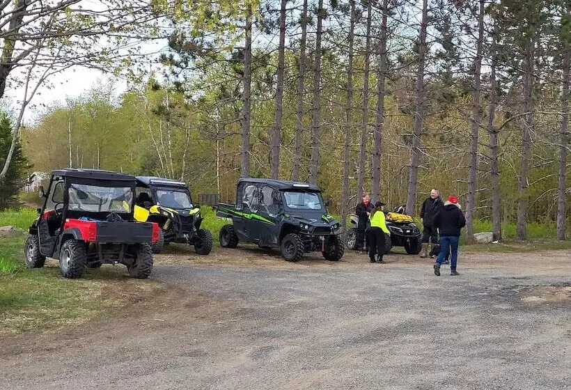 Hotelli Crabbe Mountain Inn