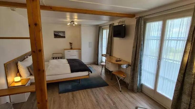 Hotelli Hôtel Restaurant Cave Bel Air