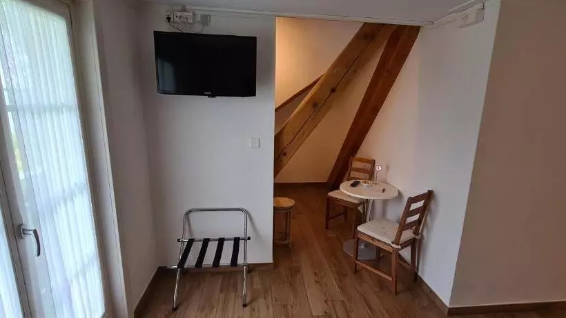 Hotelli Hôtel Restaurant Cave Bel Air