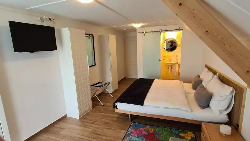 Hotelli Hôtel Restaurant Cave Bel Air