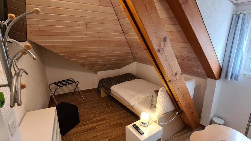 ホテル Hôtel Restaurant Cave Bel Air