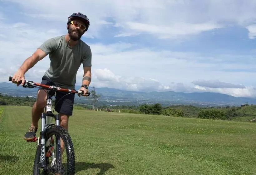 Hotelli Kinkara Luxury Retreat