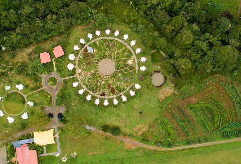 בית מלון כפרי Kinkara Luxury Retreat