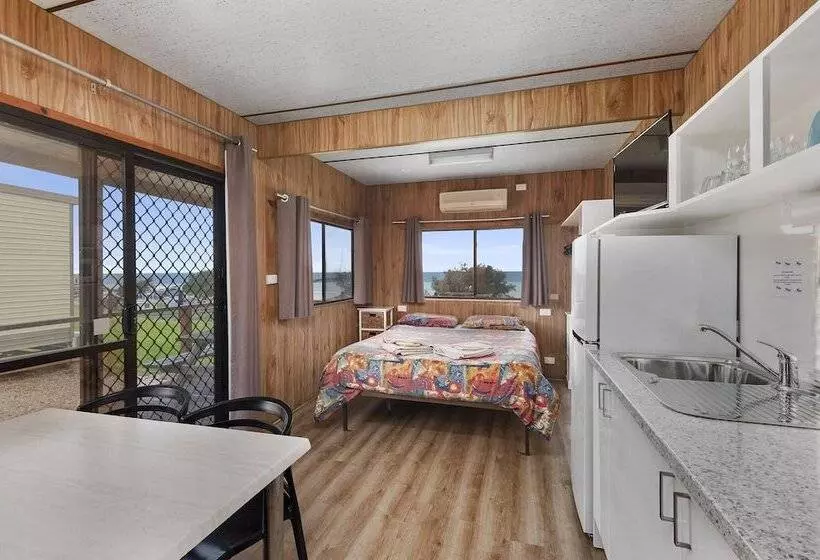 Hotelli Moonta Bay Holiday Park