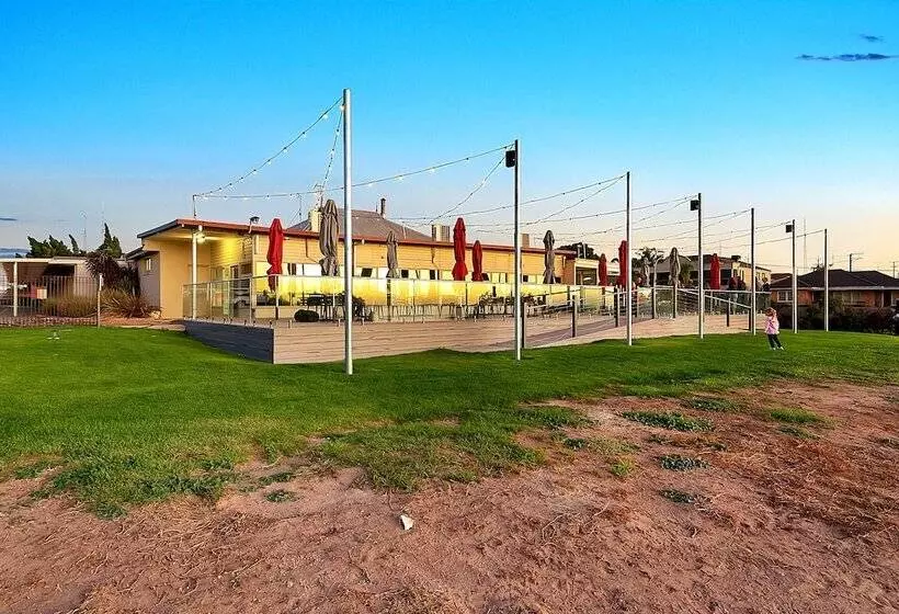 Hotelli Moonta Bay Holiday Park