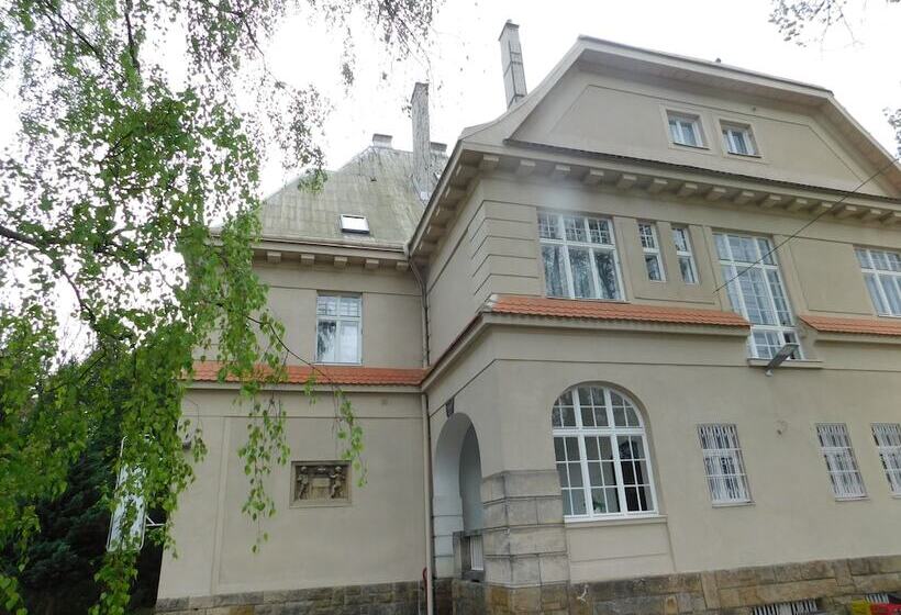 Отель Vila Arnau