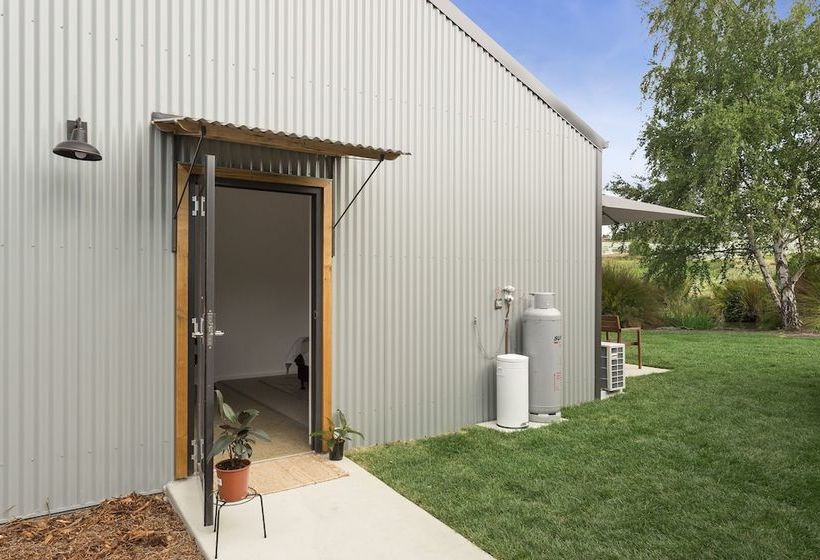 Loira Vines Hideaway