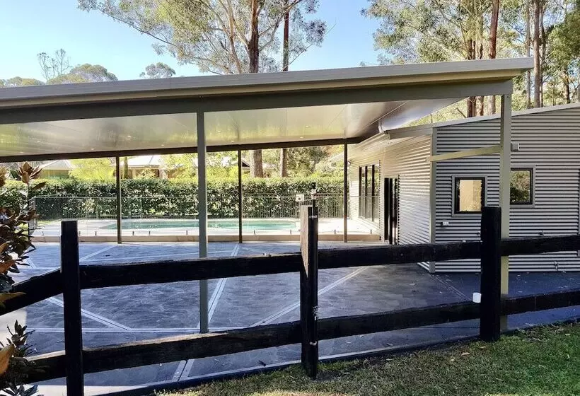 Mistinthegumtrees Eco Luxury Cabins