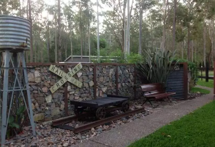 Mistinthegumtrees Eco Luxury Cabins