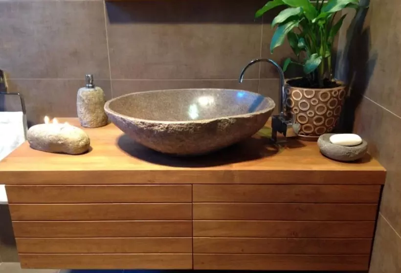 Mistinthegumtrees Eco Luxury Cabins