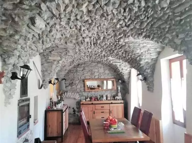 ペンション A La Belle Vie