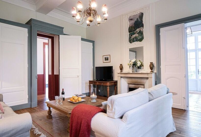 膳宿费 La Régie De Courances