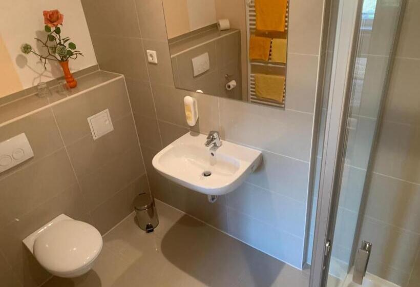 פנסיון Loensches Gut