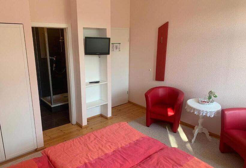 פנסיון Loensches Gut