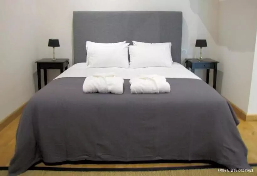 ペンション Maison Saintpé