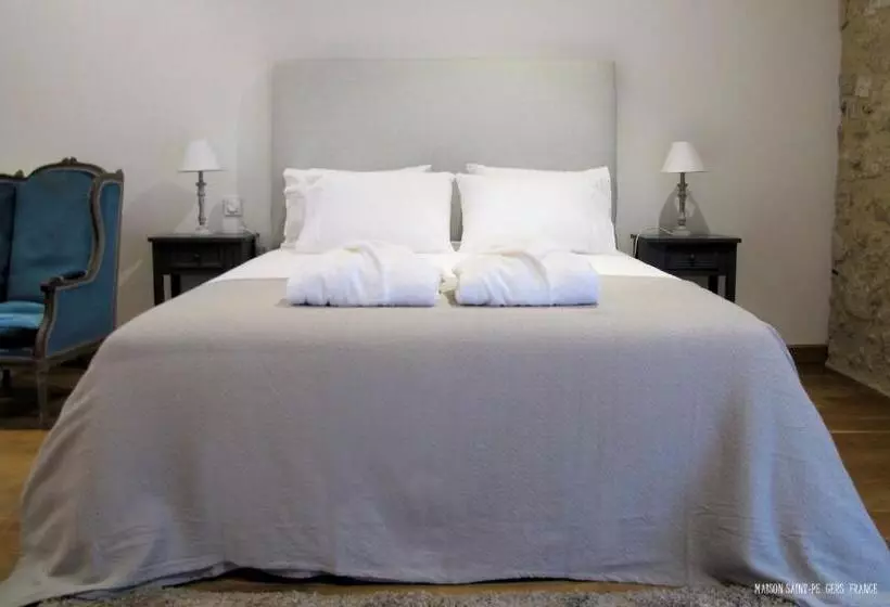 ペンション Maison Saintpé