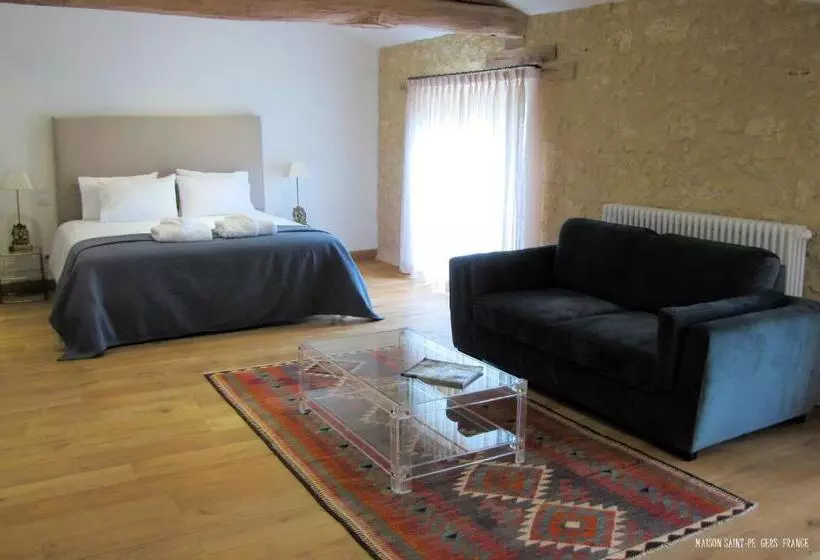 ペンション Maison Saintpé