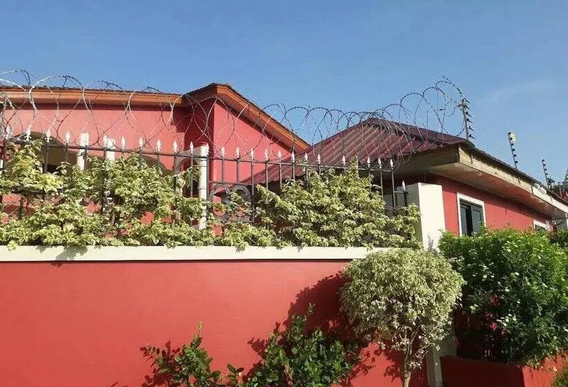 ペンション New Page Guest House