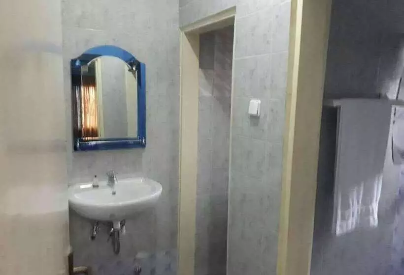 ペンション New Page Guest House