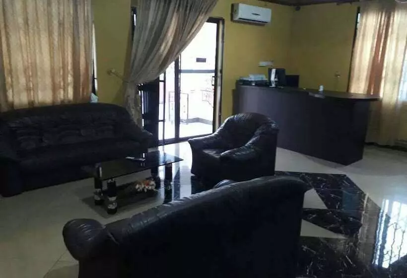 ペンション New Page Guest House