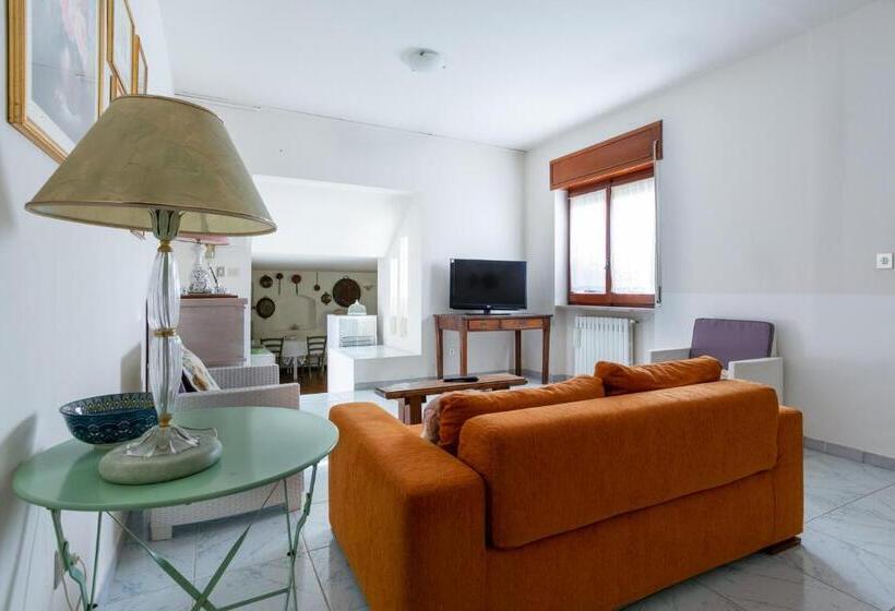 Villa Carol Appartamento E B&b