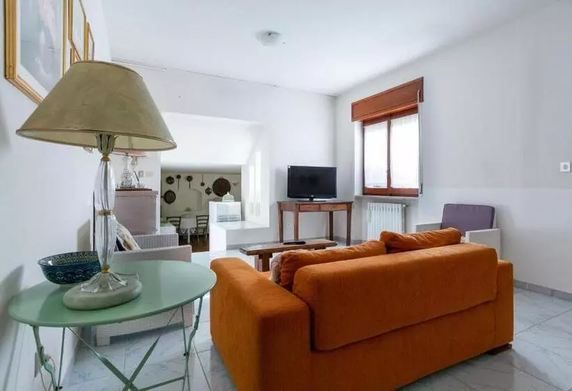 Villa Carol Appartamento E B&b