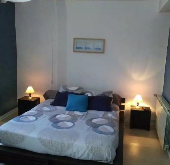 Aamiaismajoitus (B&B) Chez Bouju