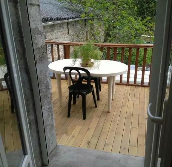 Aamiaismajoitus (B&B) Chez Bouju