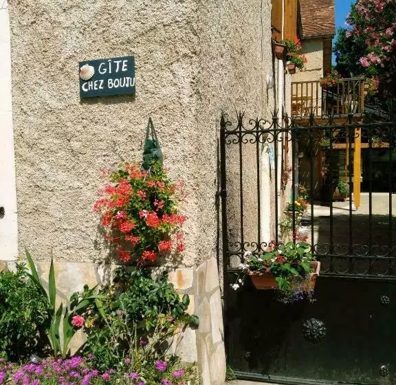 Aamiaismajoitus (B&B) Chez Bouju