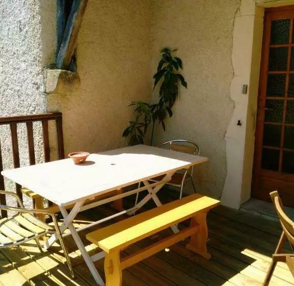 Aamiaismajoitus (B&B) Chez Bouju