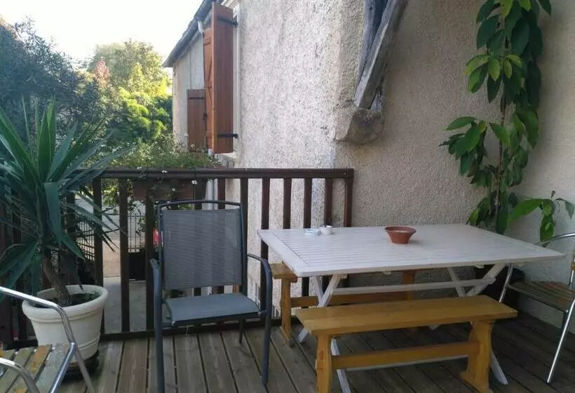 Aamiaismajoitus (B&B) Chez Bouju