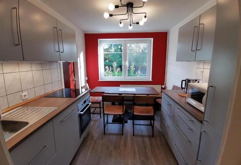 مبيت وإفطار Gästehaus Tiedemann