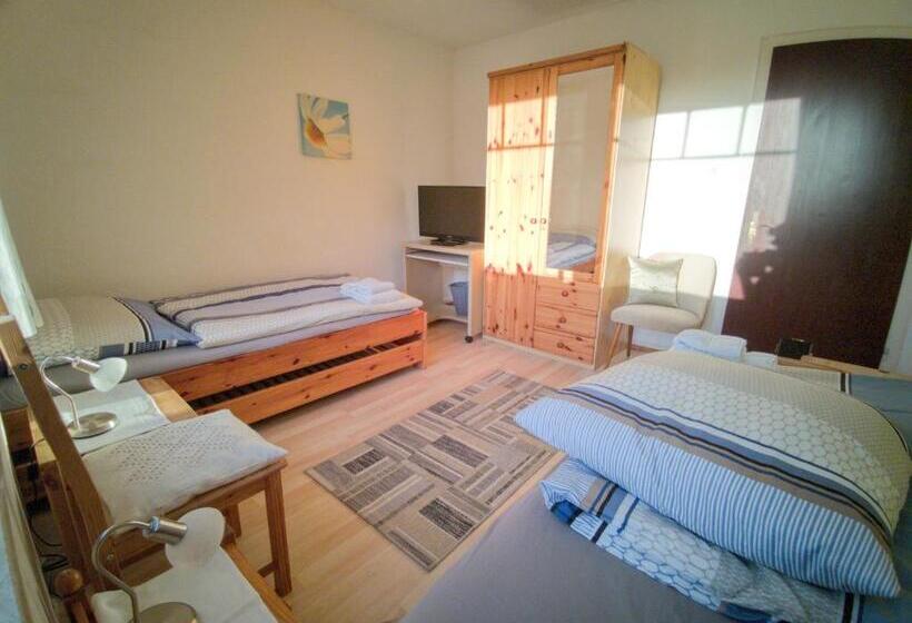 مبيت وإفطار Gästehaus Tiedemann